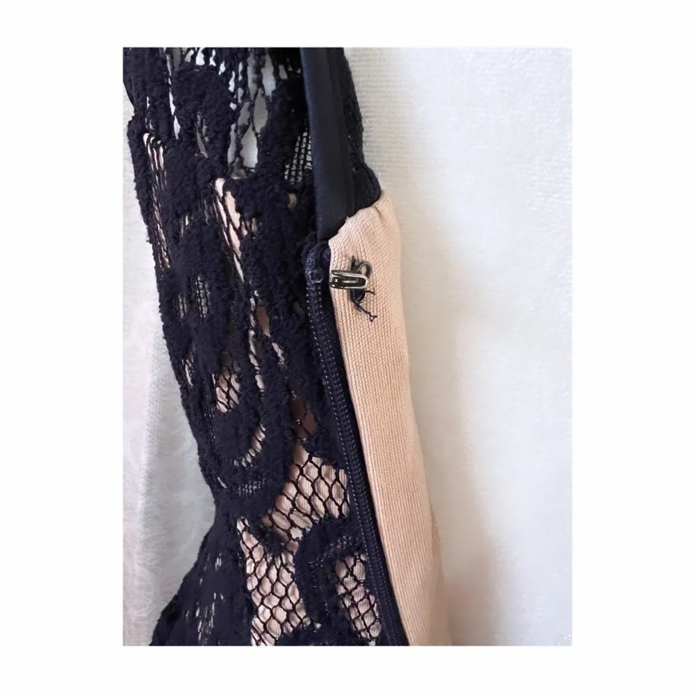 Betsy & Adam Sleeveless Lace Print Dress / Navy Blue & Nude / Tule Hem / Size 4P - Picture 7 of 9